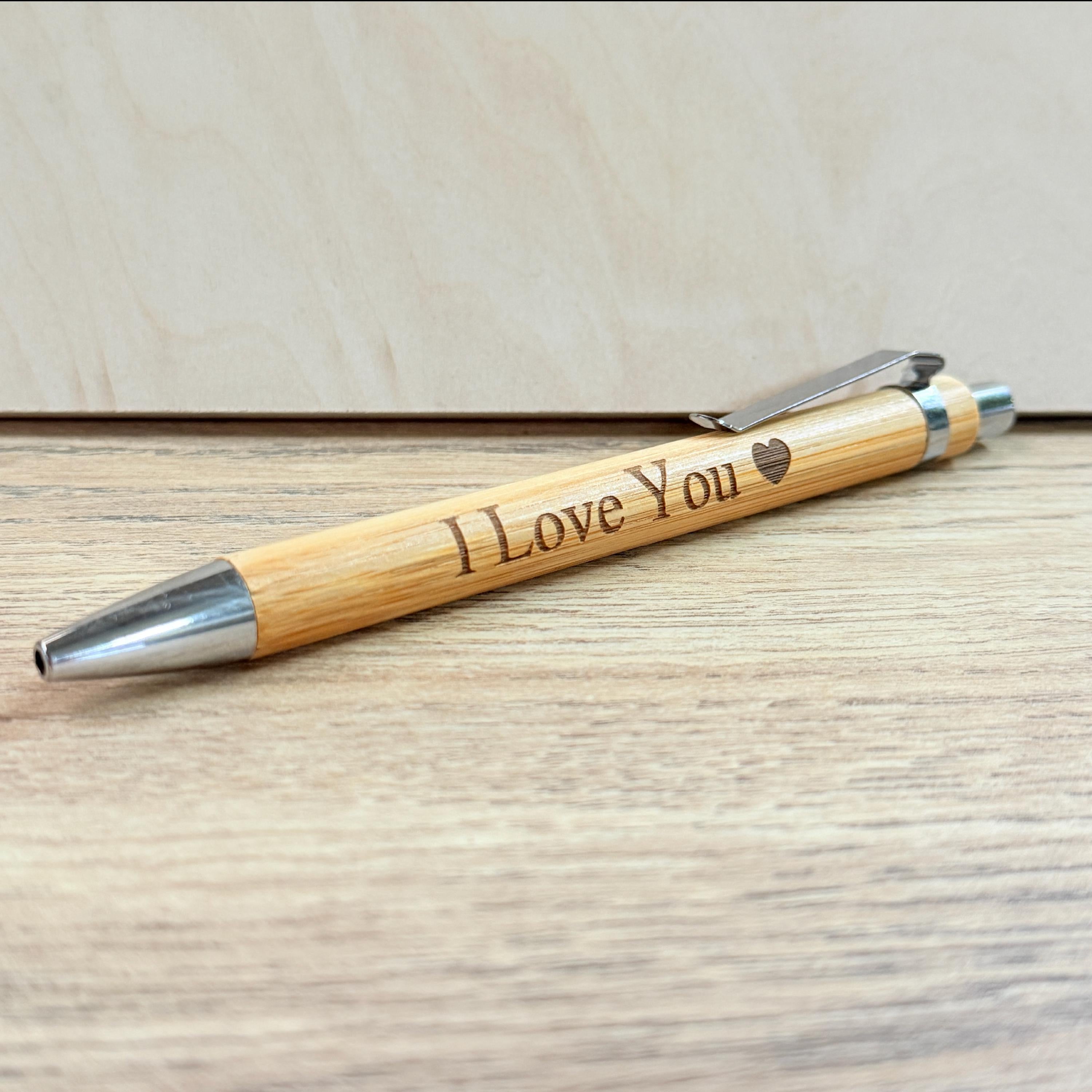 Personalisierter Kugelschreiber mit Gravur Geschenk für Opa Oma Papa Mama Vater Mutter Patenonkel Patentante Onkel Tante Werbeartikel Logo