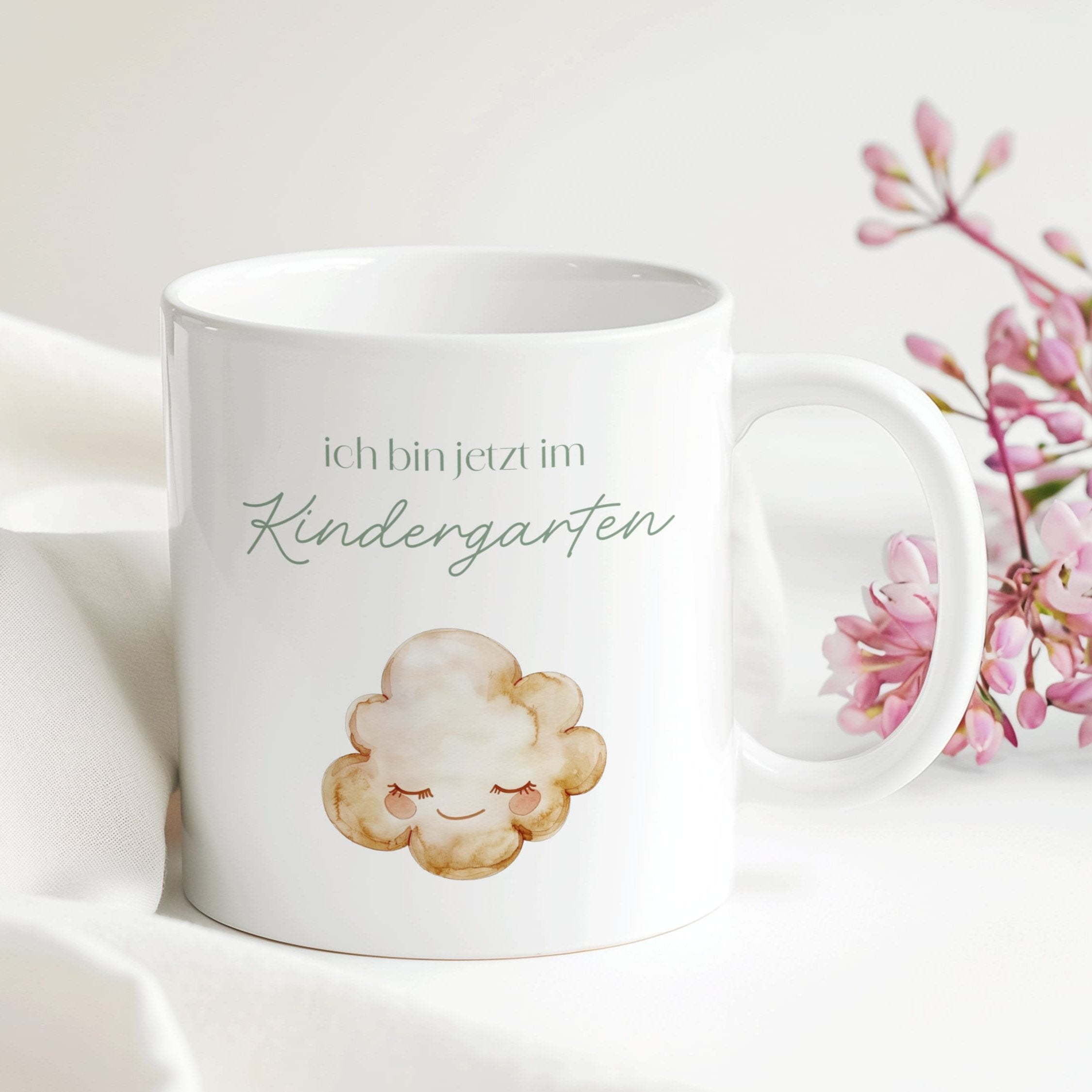 Kindergarten Tasse für KiTa Kinder | ich bin jetzt im Kindergarten | Kindertasse WOLKE Geschenk | 330 ml - 0058