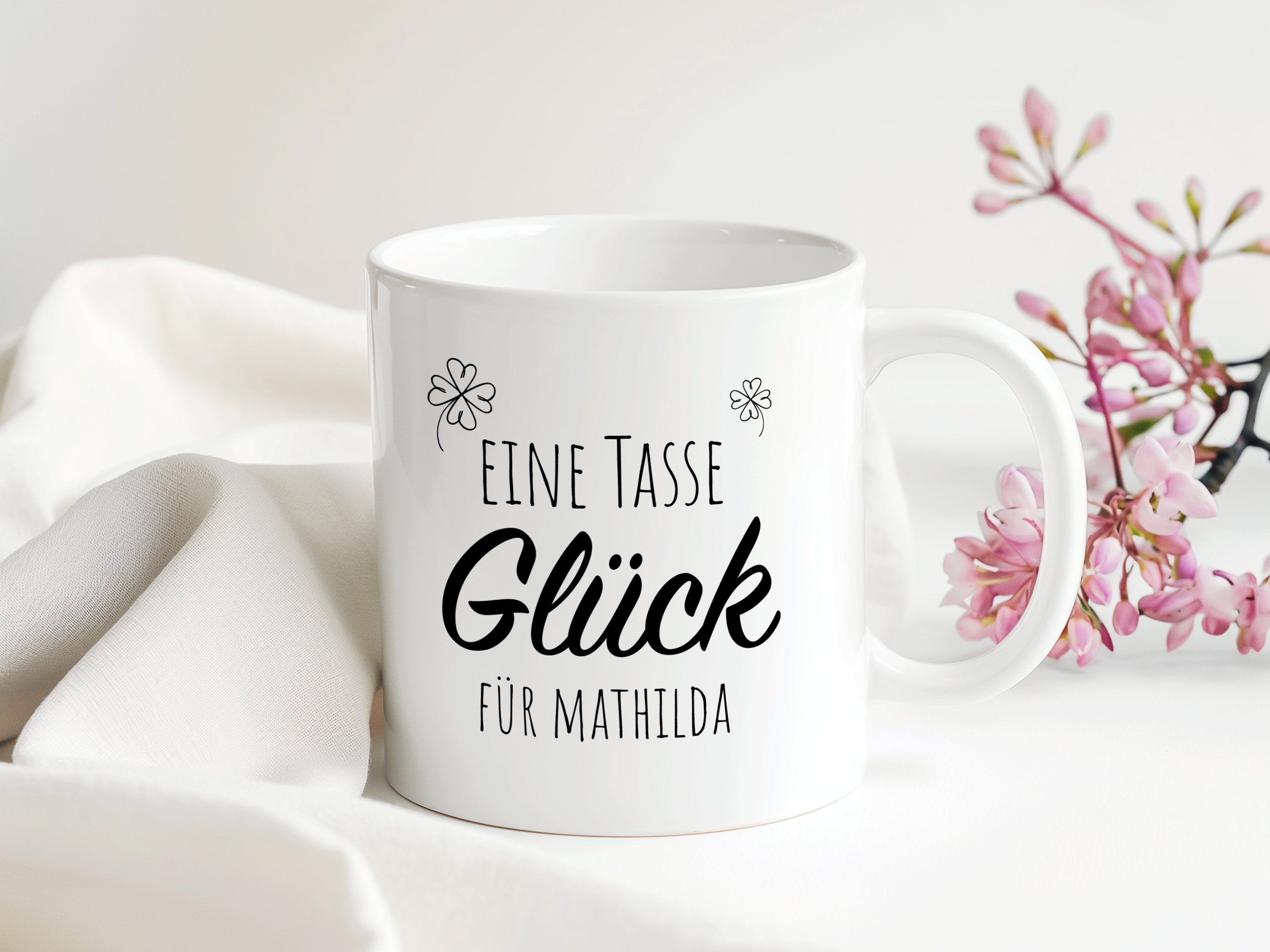 Eine Tasse Glück + Name | Kleeblatt | Glück Freude Liebe | Geschenk Weihnachten Arbeitskollegen Familie | 330 ml - 0293